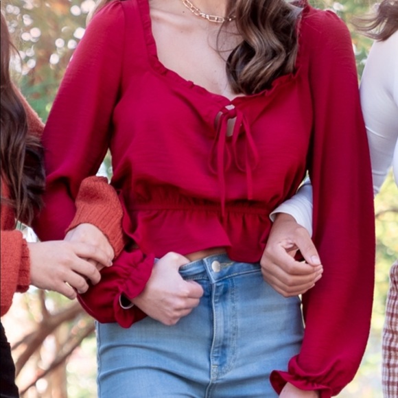 Red top - Picture 2 of 3